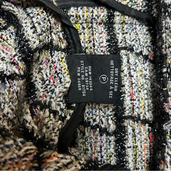 Bagatelle Collection Button Front Black and Confetti Tweed Mini Skirt Sz. M - Picture 10 of 16